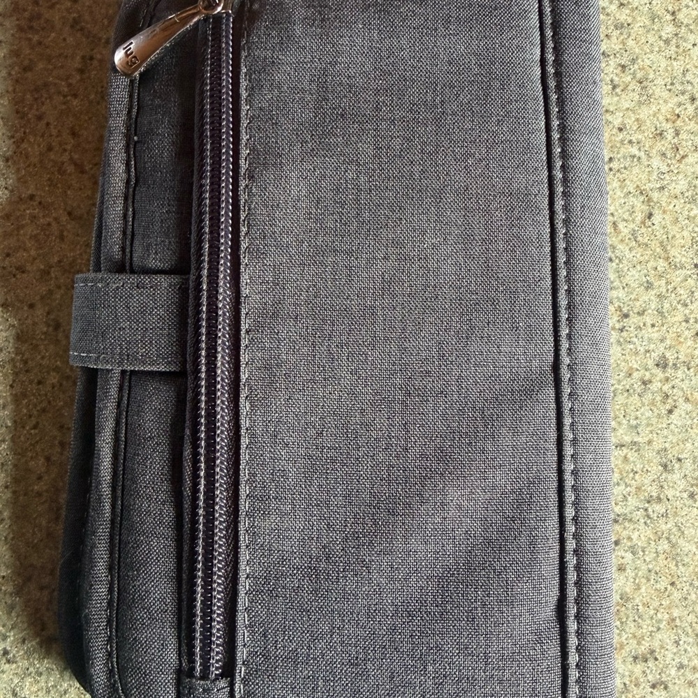 Lug Wallet - Picture 3 of 7